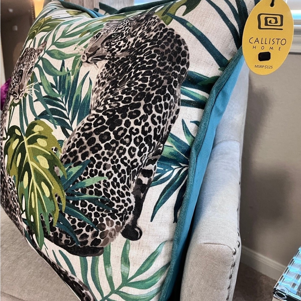 1-NWT CALLISTO HOME DECORATIVE PILLOW (Please read description for details) - Picture 10 of 13